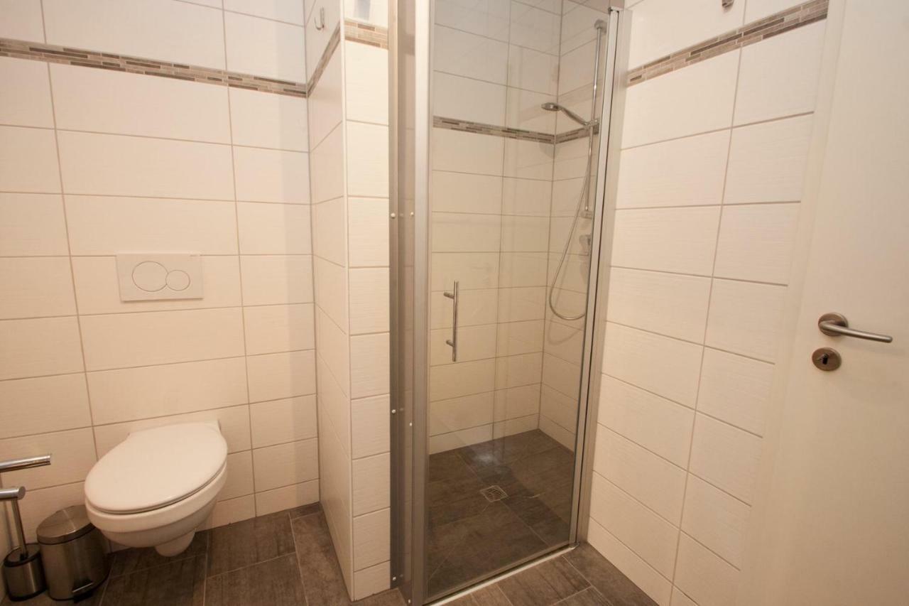 50230... Apartment คาโรลิเนนซีล ภายนอก รูปภาพ
