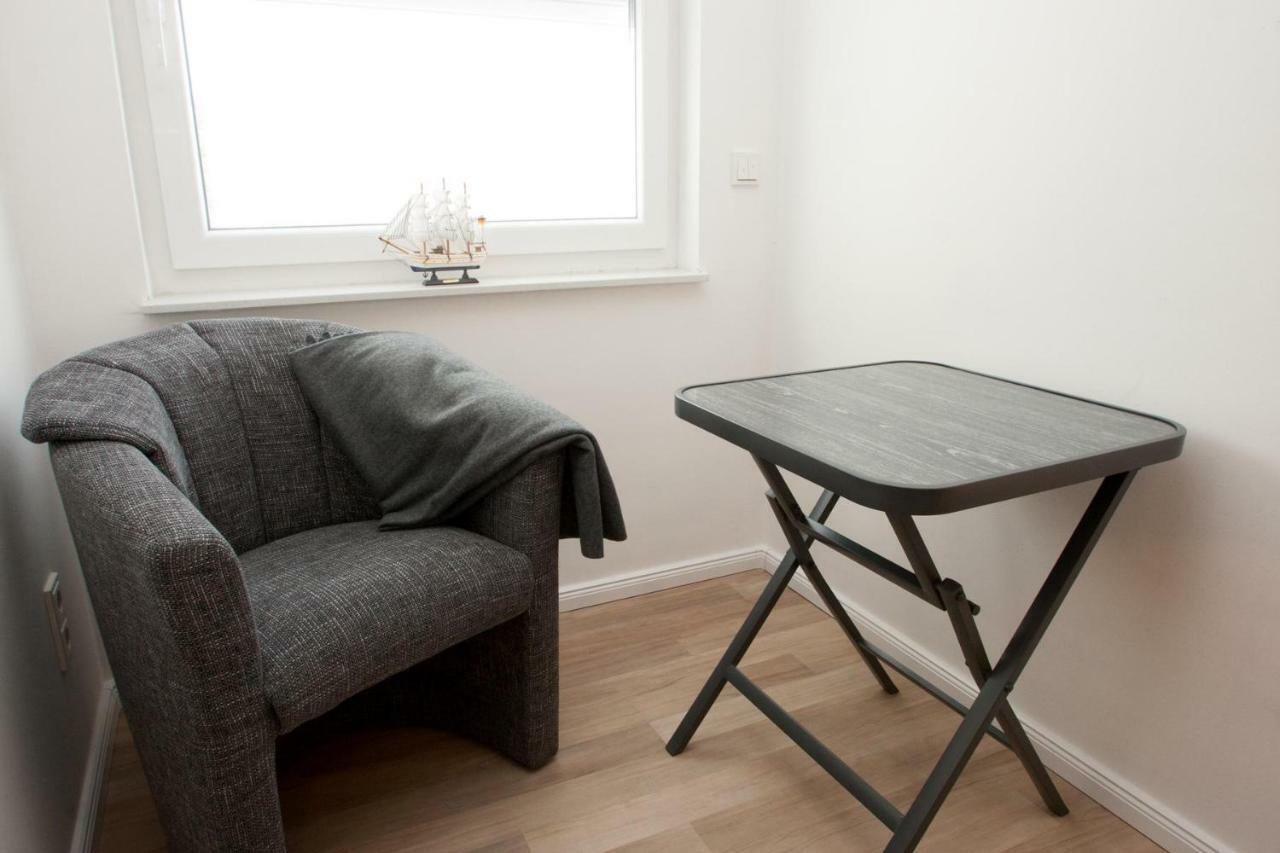 50230... Apartment คาโรลิเนนซีล ภายนอก รูปภาพ